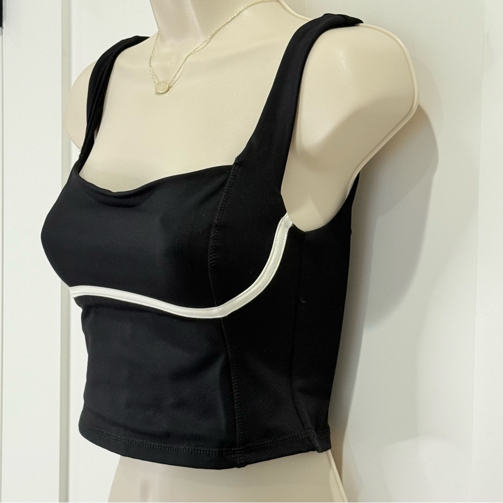 SOLD Monday Body Zion Tank Top Black Ivory Piping Medium Cropped Yoga Workout - Picture 7 of 13